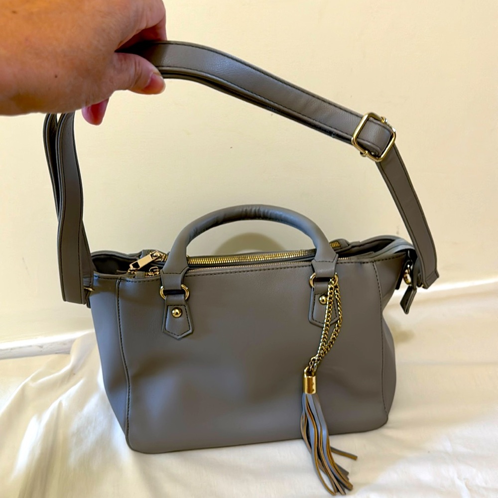 Stylish durable handbag